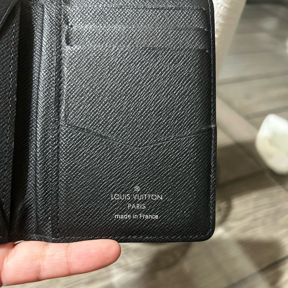 Louis Vuitton Black and Gray Monogram Card Holder - Picture 5 of 11